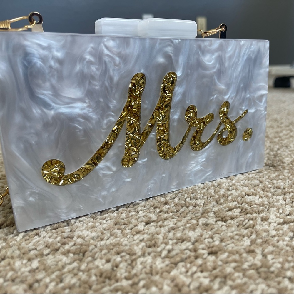 Mrs bridal purse, white and gold